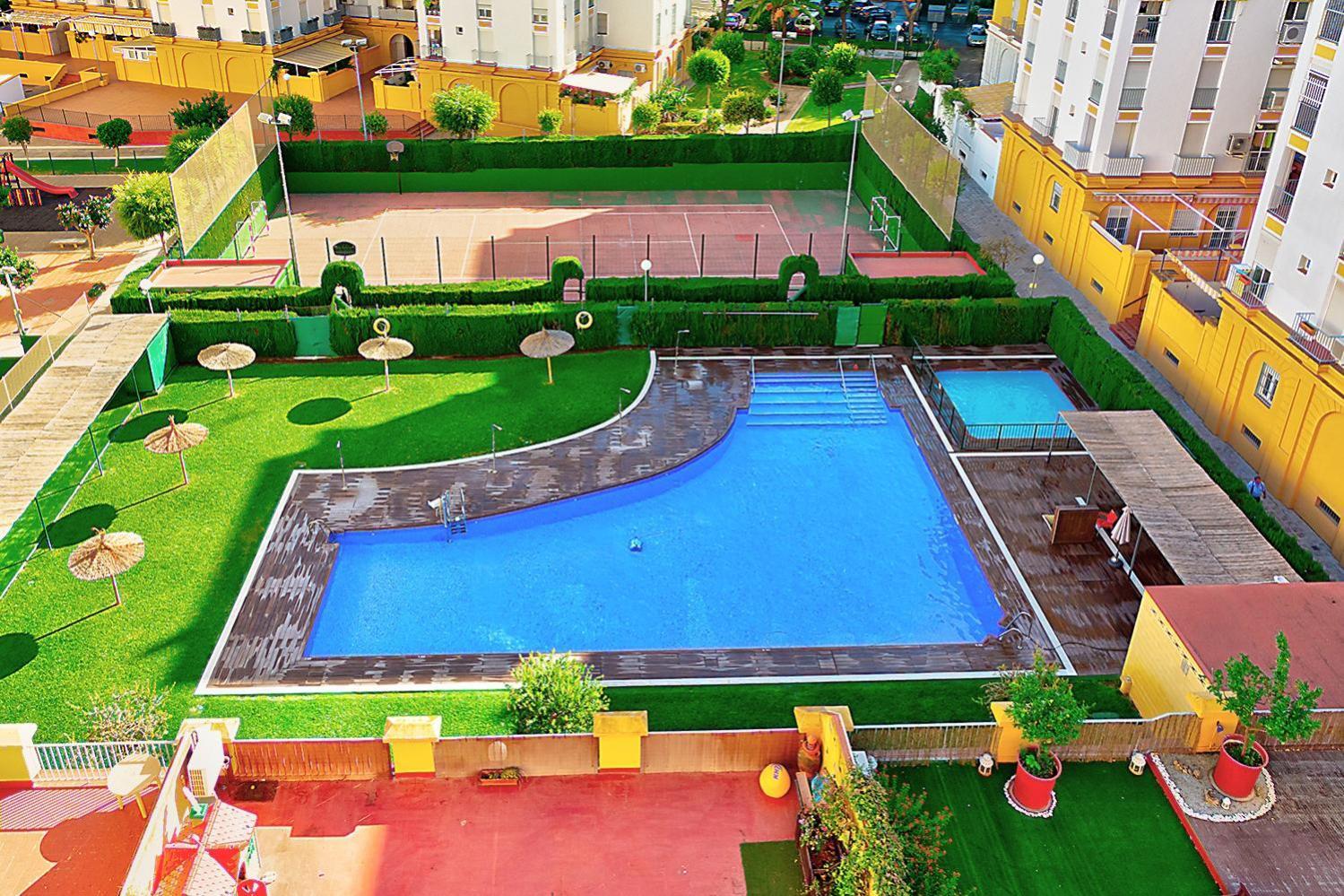 Luxury Apartment In Seville With Pool Экстерьер фото